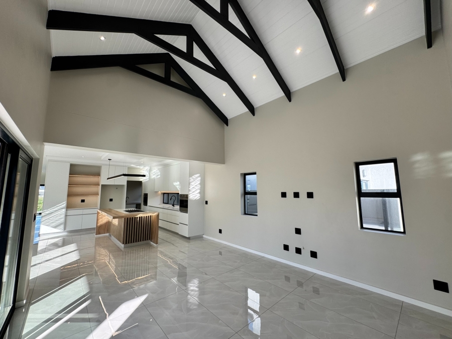 3 Bedroom Property for Sale in Sandown Western Cape